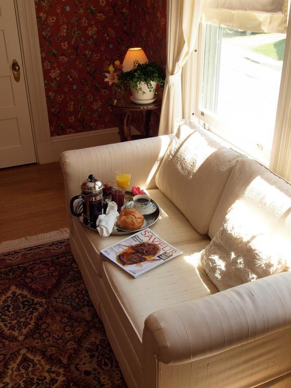 Belmont Inn Camden Room photo